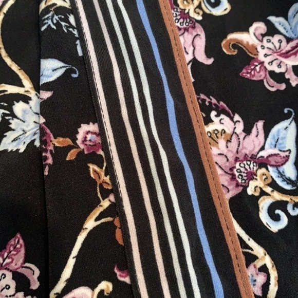 White House Black Market Floral Joggers - Picture 8 of 8